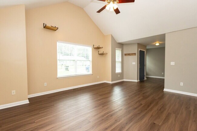 Foto del edificio - 4705 Montview Dr