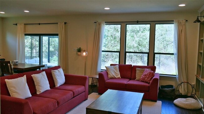 Foto del edificio - 1050 Kenney Fort Crossing