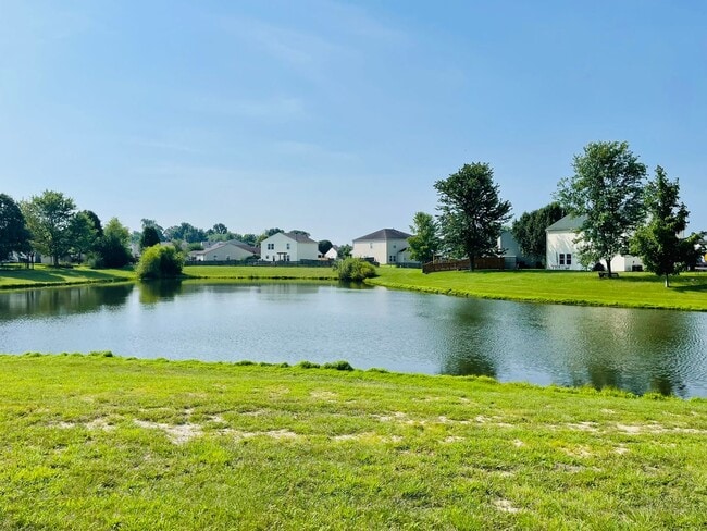 Building Photo - Spacious 4-Bed Waterfront Home in Westmere...