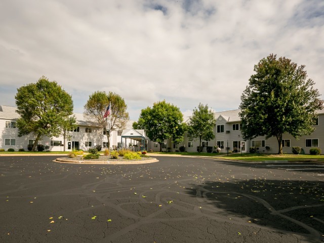 Foto del edificio - Eau Claire Oakwood Homes