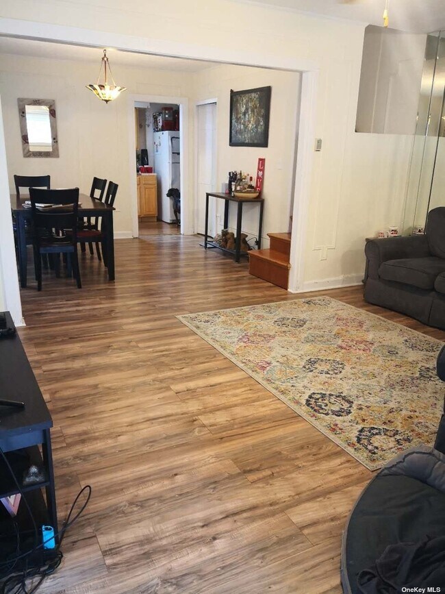 Foto del edificio - 42-45-45 247th St