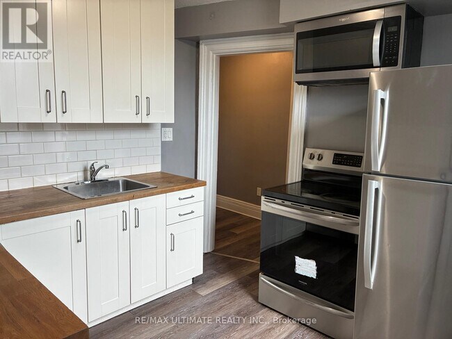 Photo du bâtiment - 282 Brant Ave