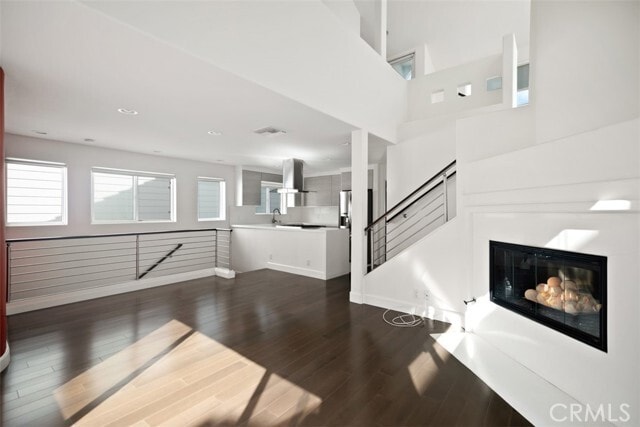 Foto del edificio - 614 Acacia Ave