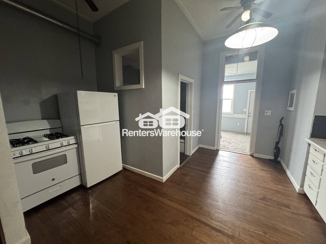 Foto principal - 105 2nd St E