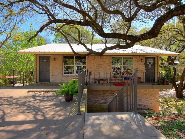 Foto del edificio - 1513 Travis Heights Blvd