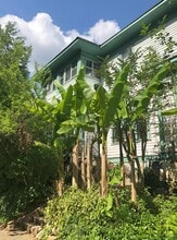 Building Photo - 841 Vedado Way NE