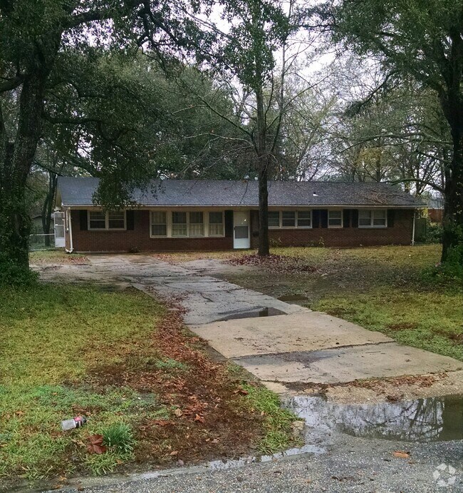 Apartments For Rent in Cecil, AL with Hardwood Floors 291 Rentals