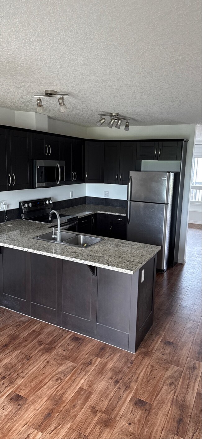 Photo du bâtiment - 3822 Dewdney Ave E