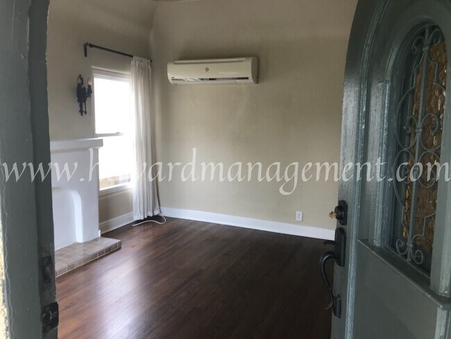 Foto del edificio - 4427 Finley Ave