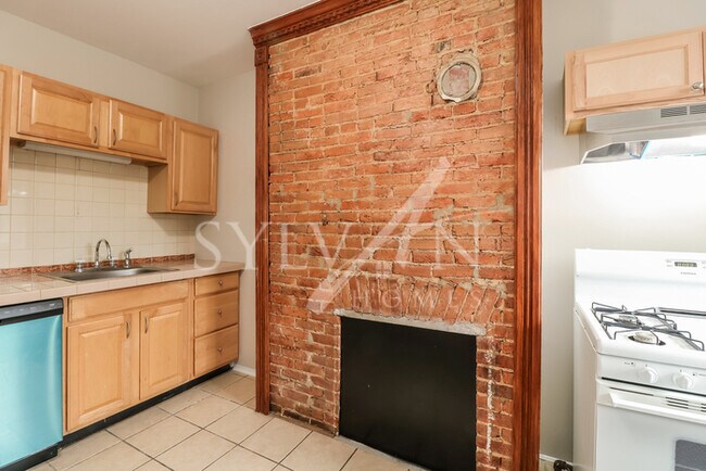 Foto del edificio - 2BR 1.5BA Home For You