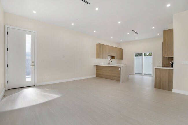 Foto del edificio - 10327 Wish Ave