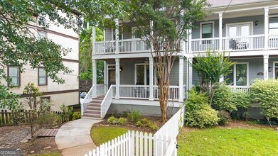 Building Photo - 1046 Wylie St SE