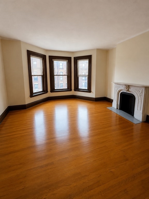 Building Photo - 305 Beacon St