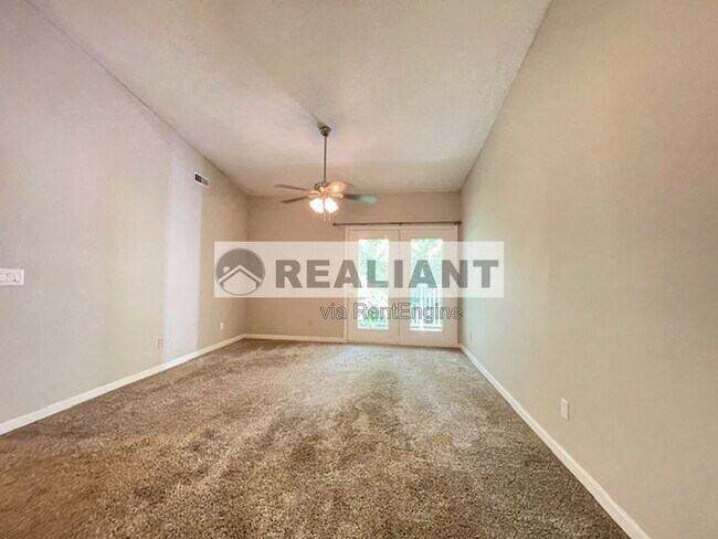 Foto del edificio - 412 Marian Ln