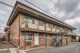 Building Photo - 4260 W 70th Pl