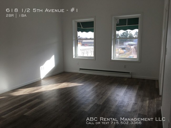 Building Photo - 2 Bedroom