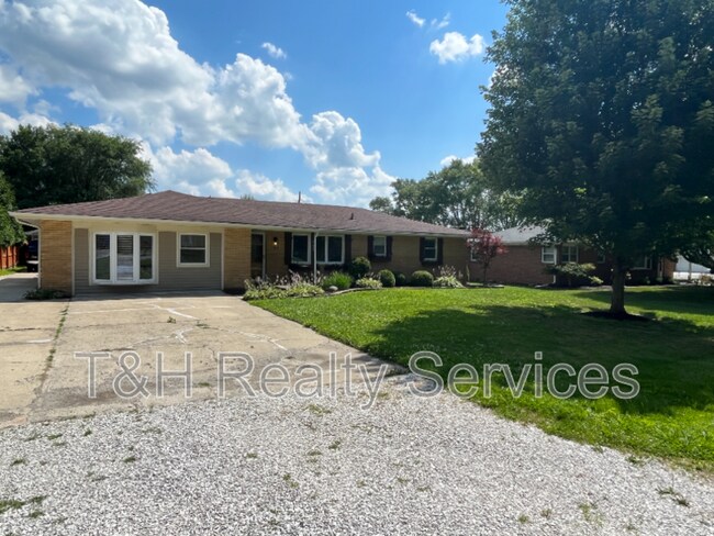 Building Photo - 717 Amber Ct