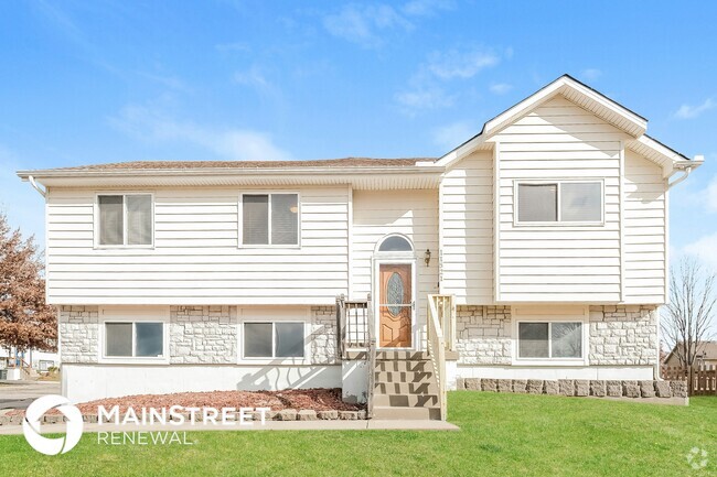 Building Photo - 11521 N Ditzler Ave