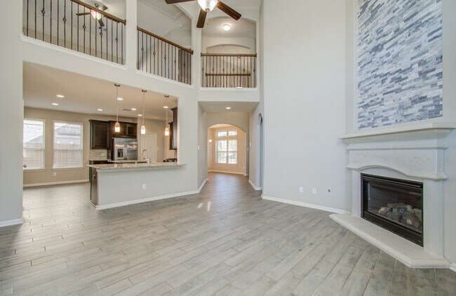 Building Photo - 29138 Crystal Rose Ln