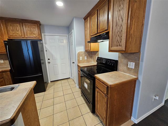 Foto del edificio - 1437 N Bluegrove Rd
