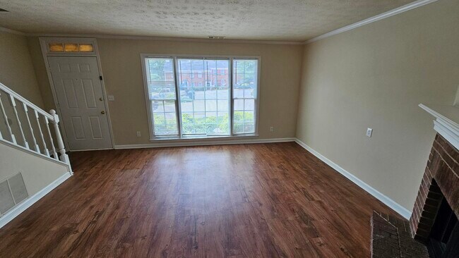 Foto del edificio - 4415 Redgate Rd