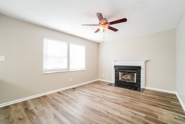 Foto del edificio - 5601 High Arbor Dr