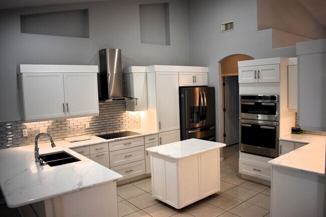 Photo - 1609 SE Ridgewood St House