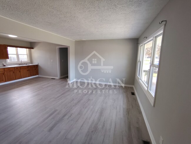Building Photo - 601 Belzer Dr