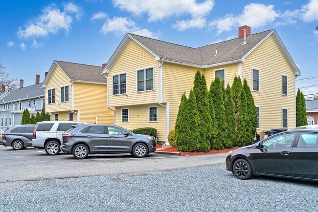 Foto del edificio - 208 N Main St