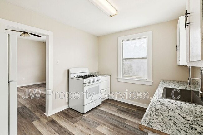 Foto del edificio - 4200-4202 5th St