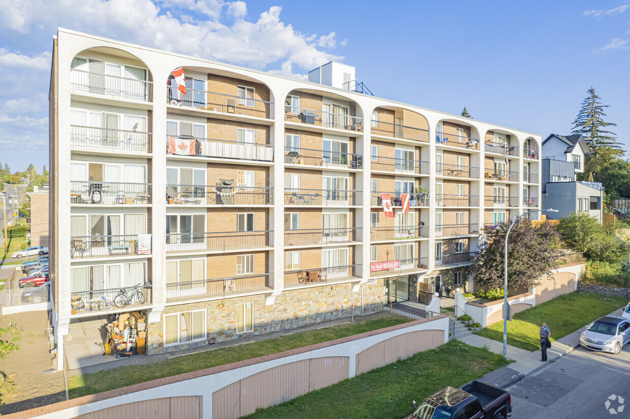 Primary Photo - City View Apartments