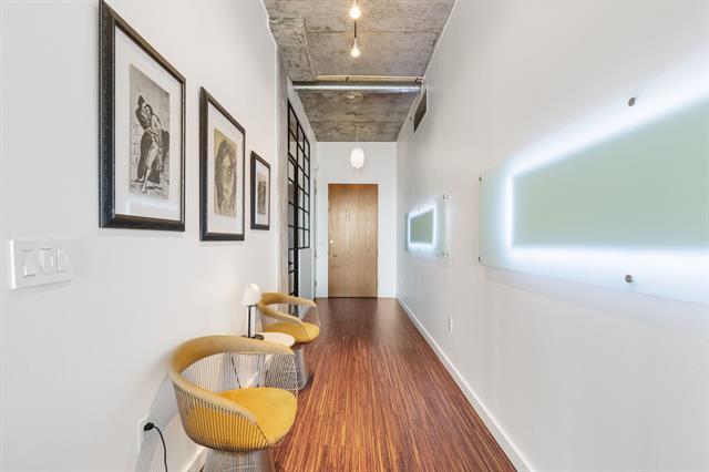 Foto del edificio - 3030 Bryan St