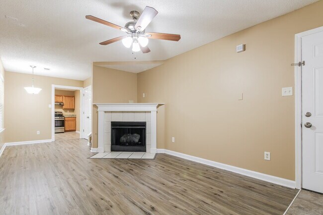 Foto del edificio - 7274 Calebs Ln