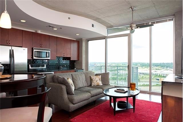 Fully Furnished SoBro Condo At Encore - Fully Furnished SoBro Condo At Encore