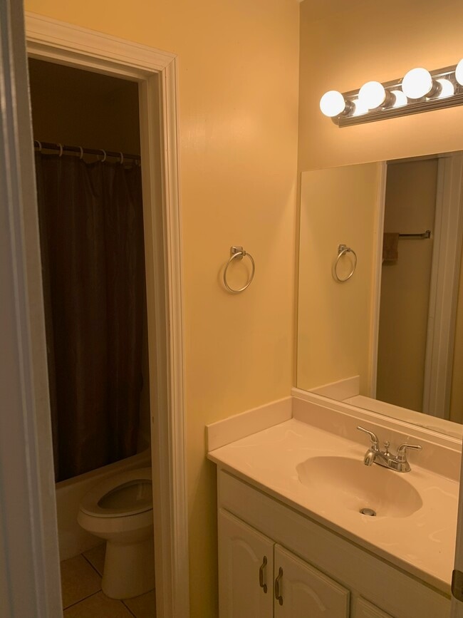 Photo - 889 Beckwith St SW House