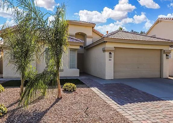 Building Photo - 6755 W Alegria Dr