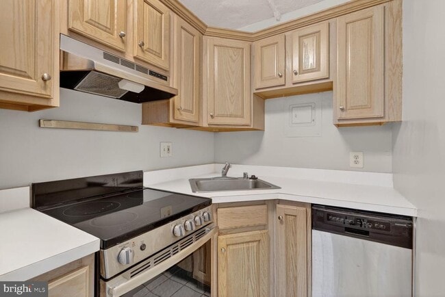 Foto del edificio - 1820 Swann St NW