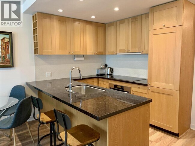Photo du bâtiment - 821 Cambie St.