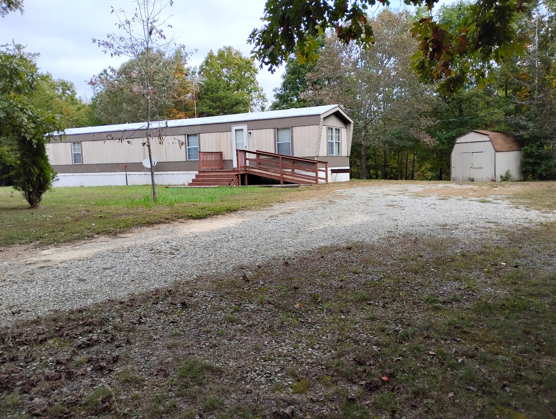 Primary Photo - 279 Outback Dr