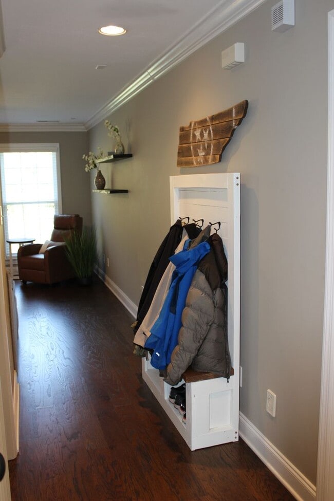 Building Photo - Coming Soon in Farragut!