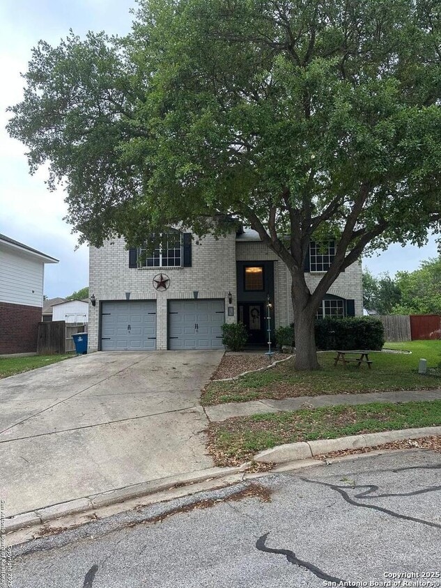 Primary Photo - 108 Snowberry Dr