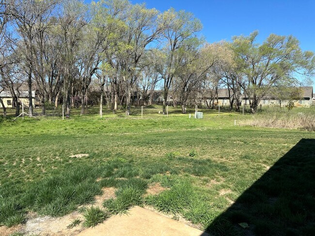 Foto del edificio - Welcome to your dream home in South Wichita!
