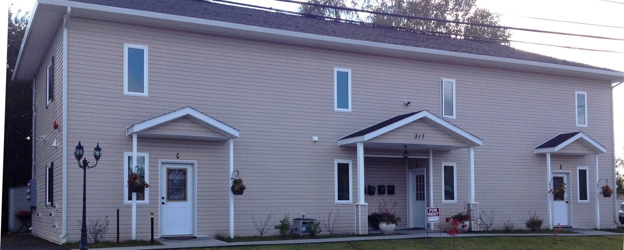 Primary Photo - 317 4th Ave