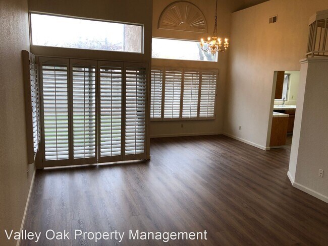 Foto del edificio - 4 br, 3 bath House - 524 Wilmont Lane