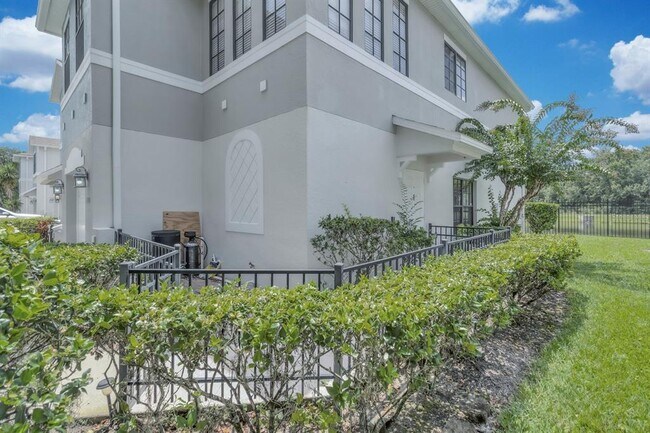 Foto del edificio - 4210 Windsor Lake Cir