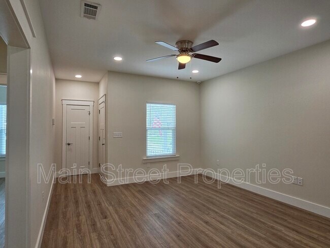 Building Photo - 2289 Dog Track Rd