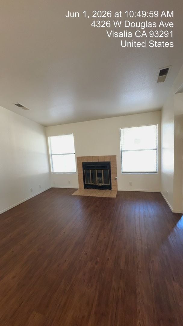 Building Photo - 3231