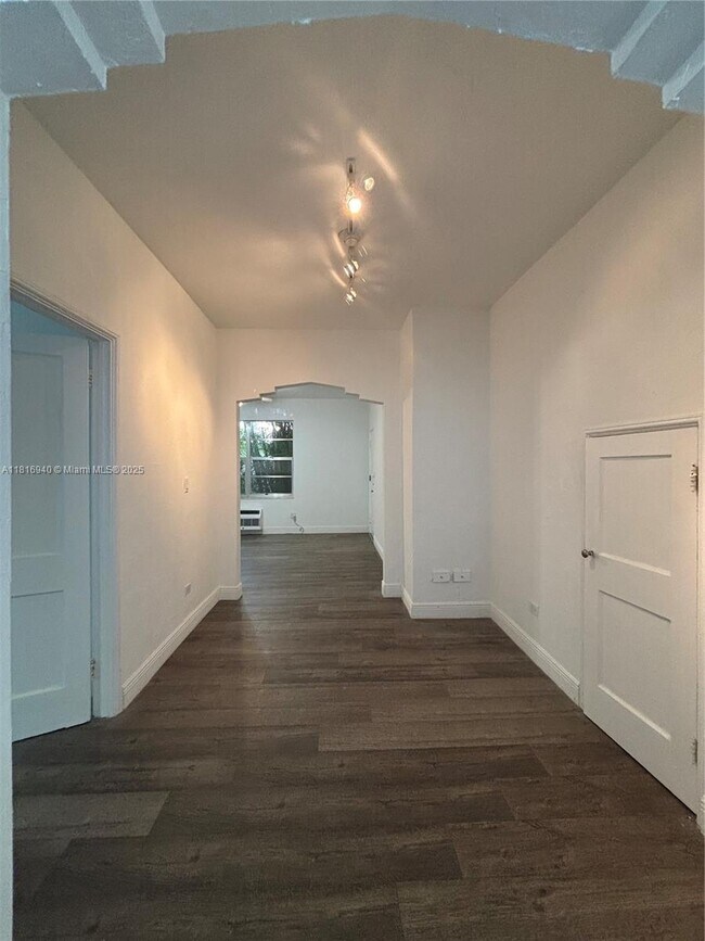 Foto del edificio - 721 15th St
