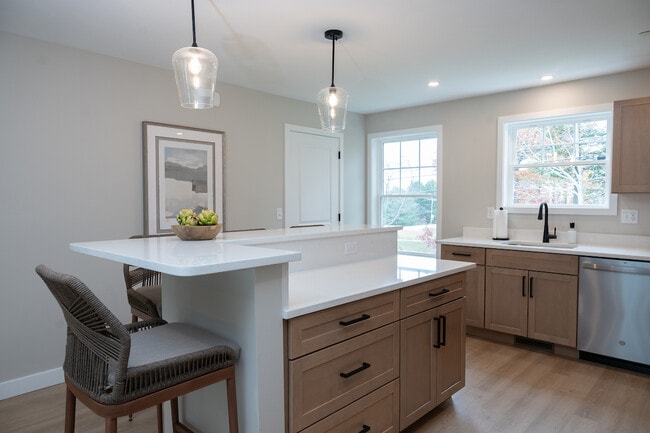 Kitchen Island - Boulder Way