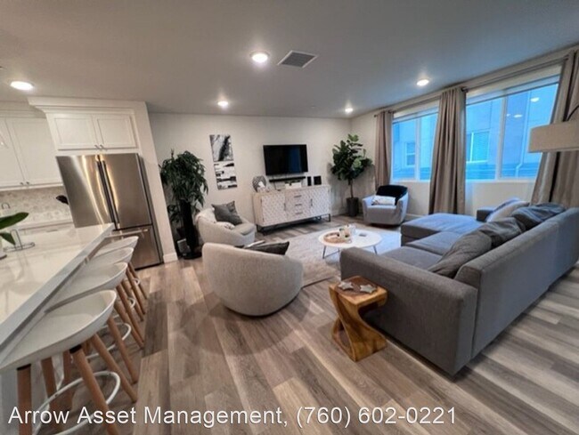 Foto del edificio - 3 br, 3.5 bath House - 354 Walnut Ave